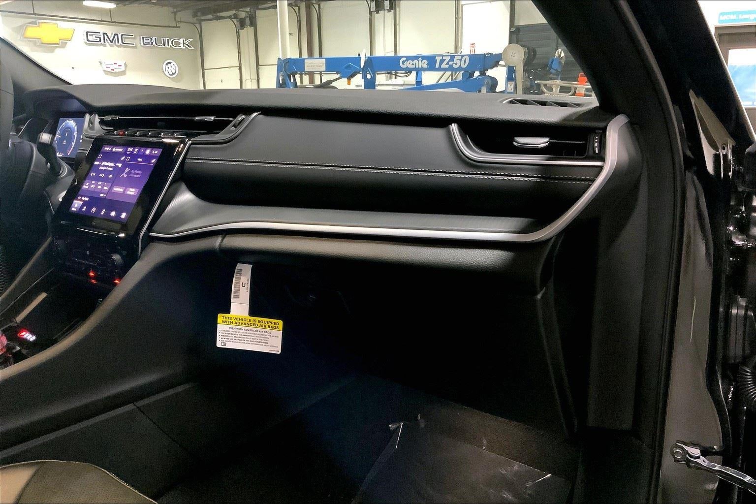 2025 Jeep Grand Cherokee GRAND CHEROKEE ALTITUDE 4X4