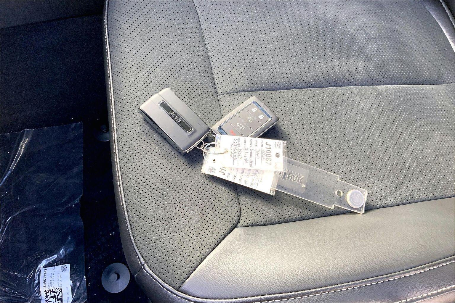 2025 Jeep Grand Cherokee GRAND CHEROKEE ALTITUDE X 4X4