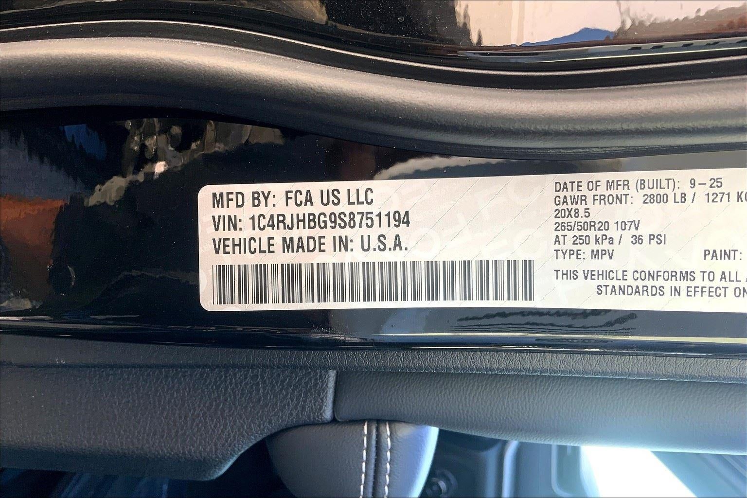 2025 Jeep Grand Cherokee GRAND CHEROKEE LIMITED 4X4