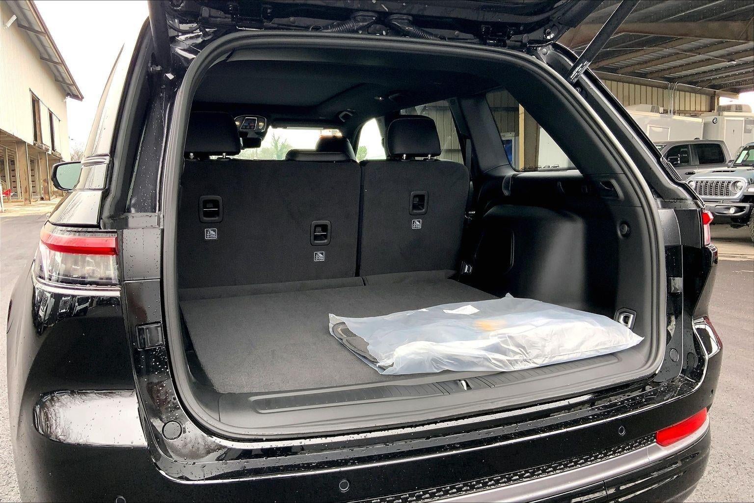 2026 Jeep Grand Cherokee GRAND CHEROKEE LIMITED RESERVE 4X4