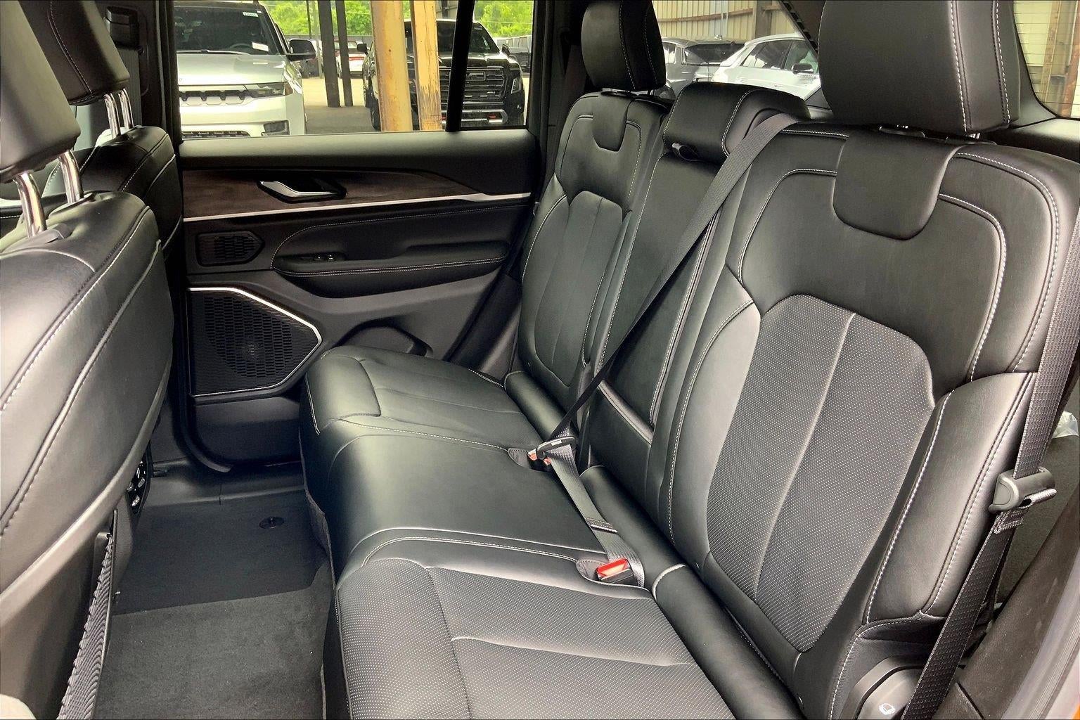 2026 Jeep Grand Cherokee GRAND CHEROKEE LIMITED RESERVE 4X4