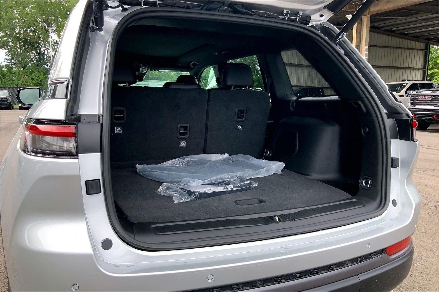 2026 Jeep Grand Cherokee GRAND CHEROKEE 85TH ANNIVERSARY EDITION 4X4