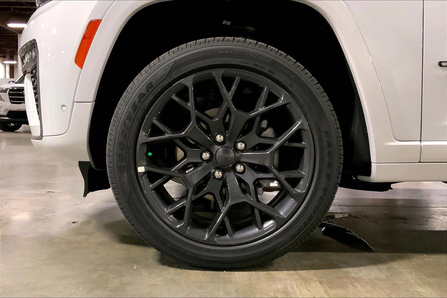 2026 Jeep Grand Cherokee GRAND CHEROKEE SUMMIT 4X4