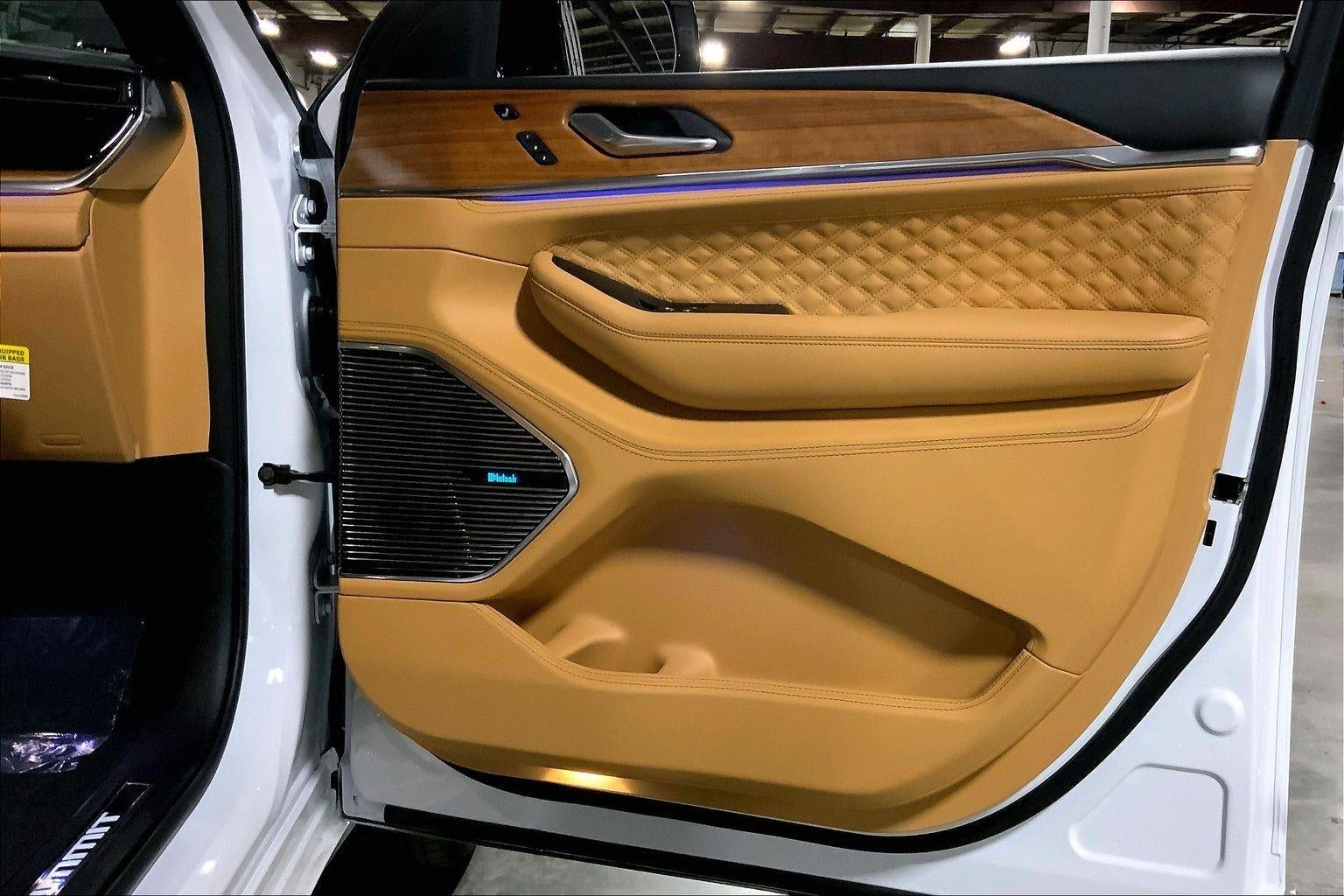 2026 Jeep Grand Cherokee GRAND CHEROKEE SUMMIT 4X4