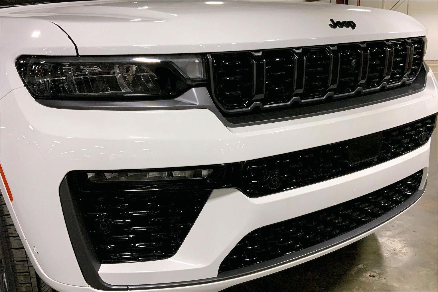 2026 Jeep Grand Cherokee GRAND CHEROKEE SUMMIT 4X4