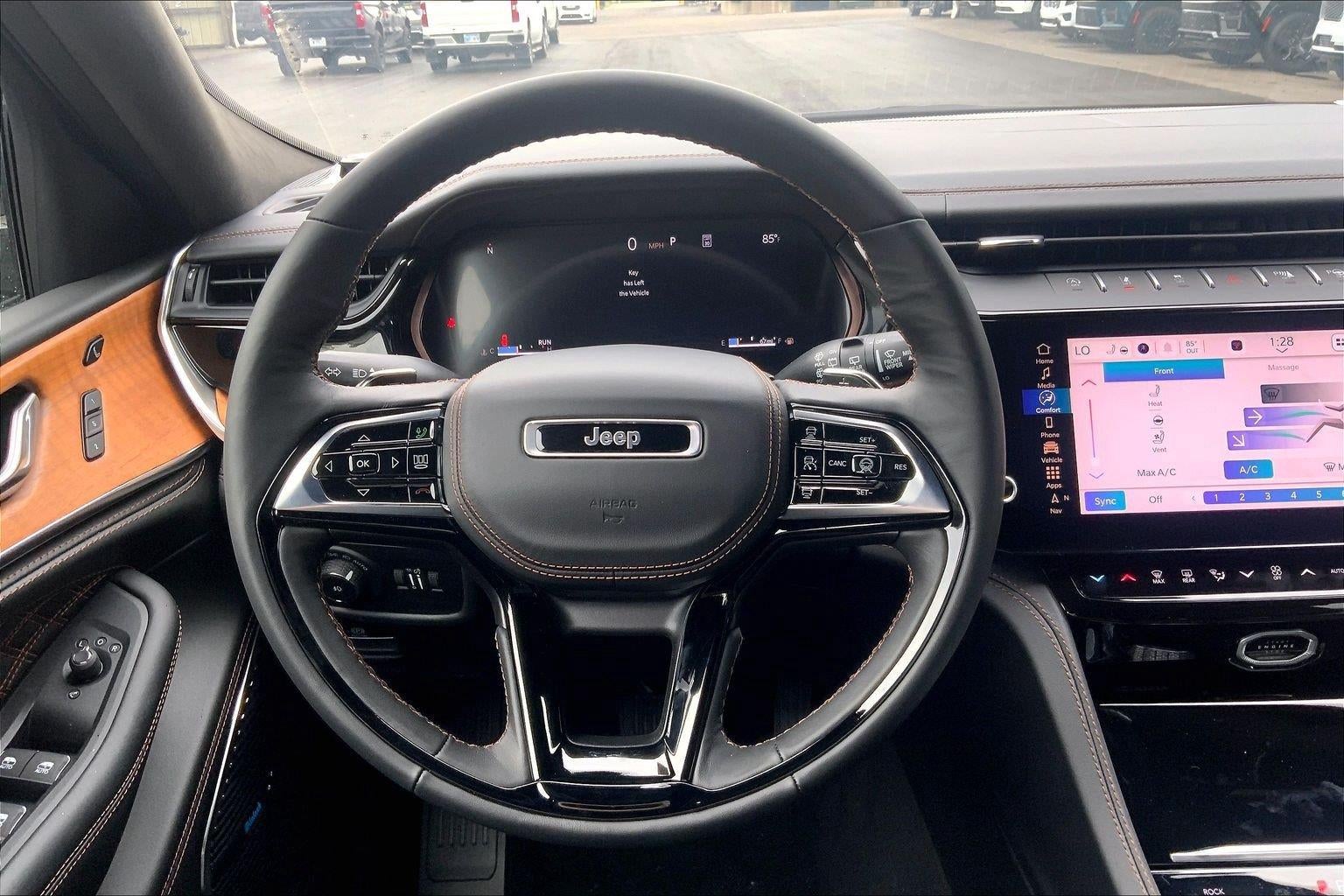 2026 Jeep Grand Cherokee GRAND CHEROKEE SUMMIT 4X4