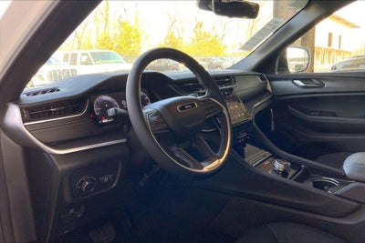 2026 Jeep Grand Cherokee GRAND CHEROKEE L LAREDO 4X4