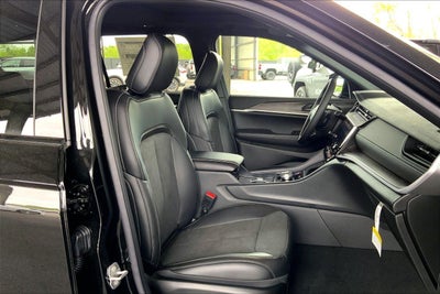 2026 Jeep Grand Cherokee GRAND CHEROKEE L LAREDO ALTITUDE 4X4