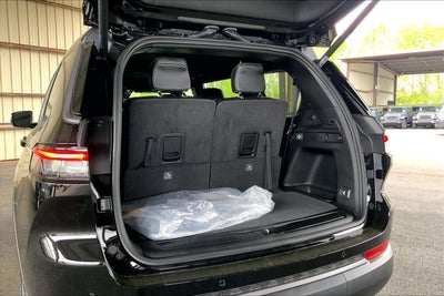 2026 Jeep Grand Cherokee GRAND CHEROKEE L LAREDO ALTITUDE 4X4