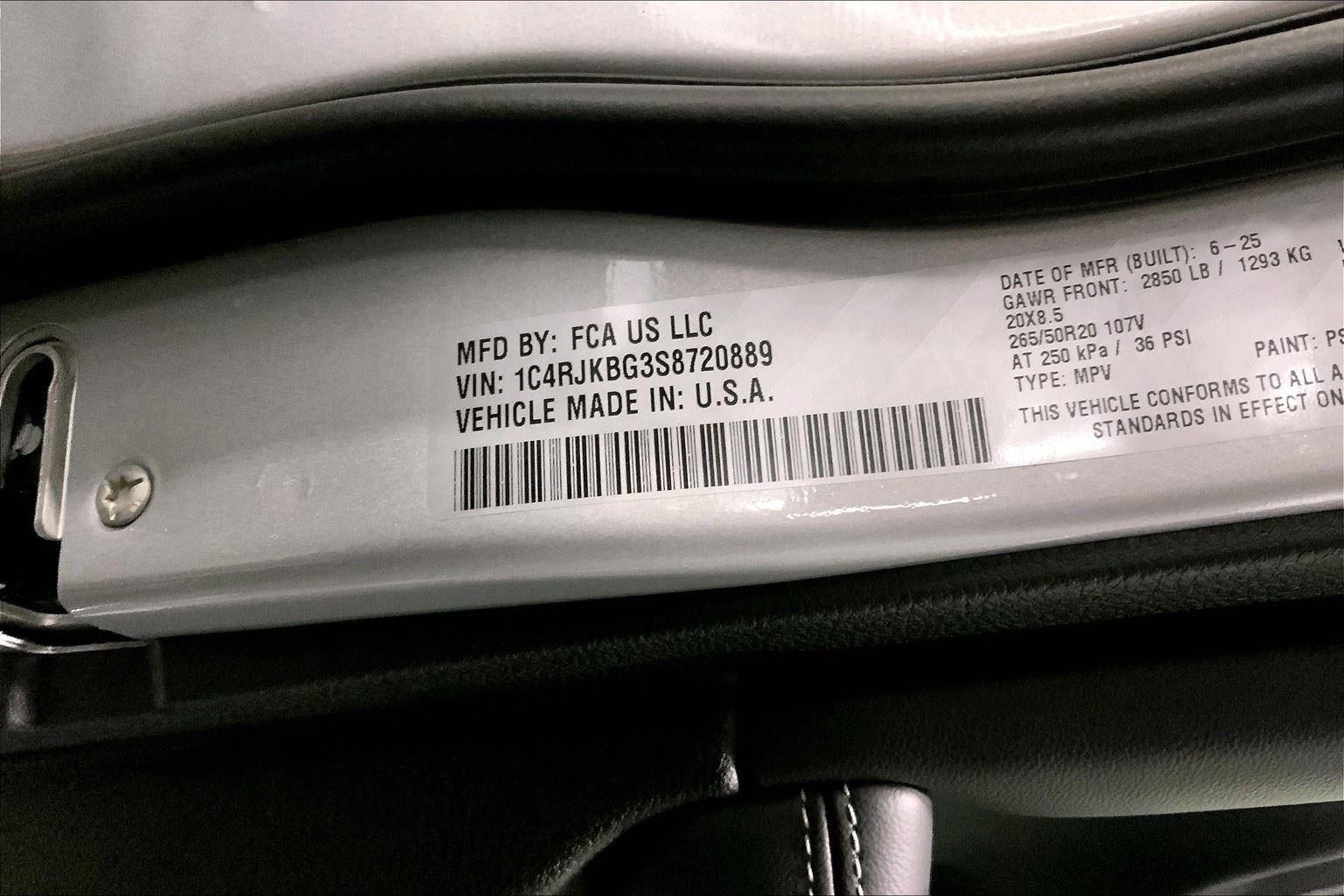 2025 Jeep Grand Cherokee GRAND CHEROKEE L LIMITED 4X4