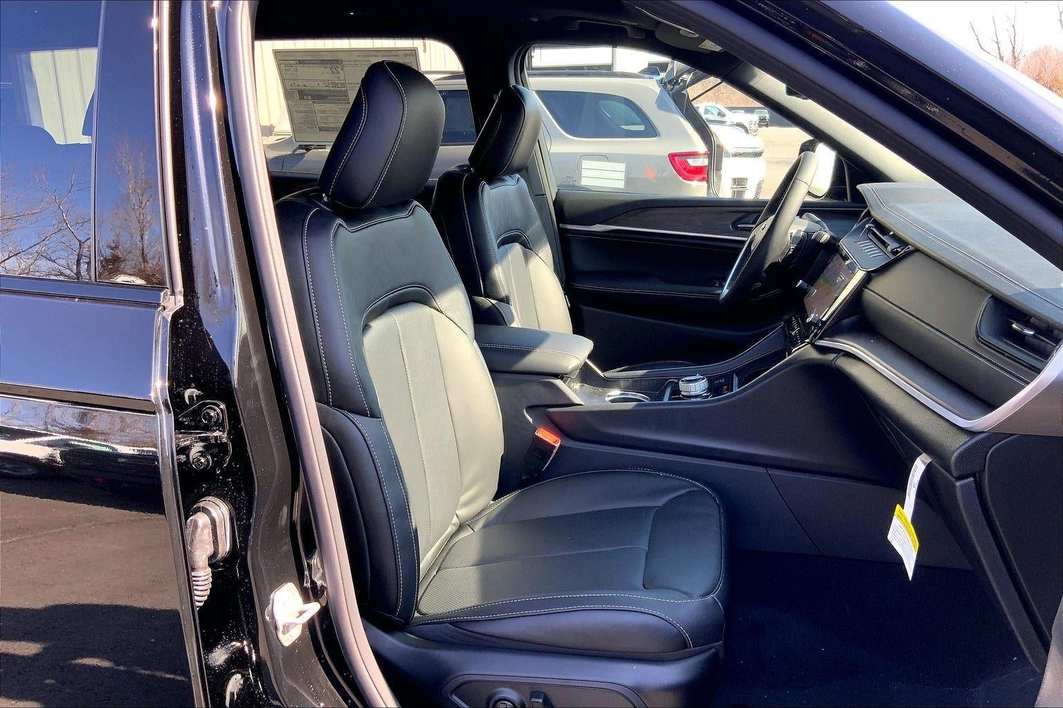 2026 Jeep Grand Cherokee GRAND CHEROKEE L LIMITED RESERVE 4X4