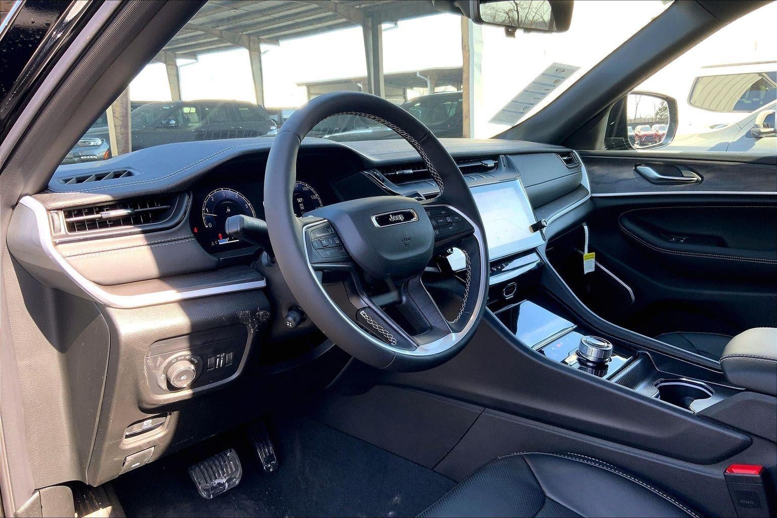 2026 Jeep Grand Cherokee GRAND CHEROKEE L LIMITED RESERVE 4X4