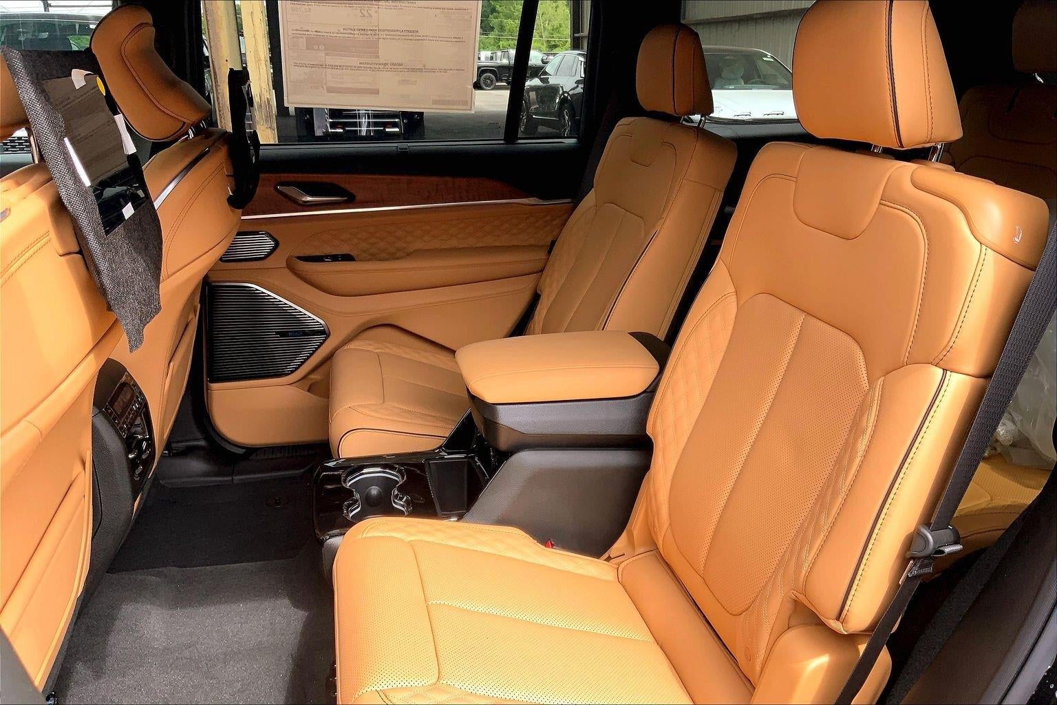 2026 Jeep Grand Cherokee GRAND CHEROKEE L SUMMIT 4X4