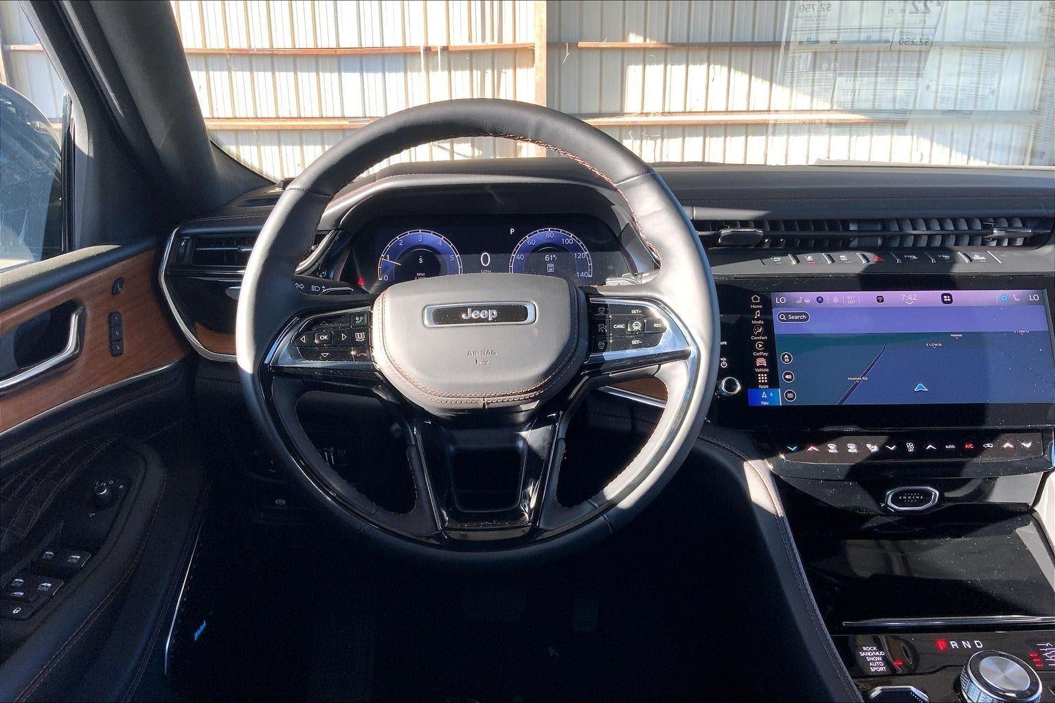 2026 Jeep Grand Cherokee GRAND CHEROKEE L SUMMIT 4X4