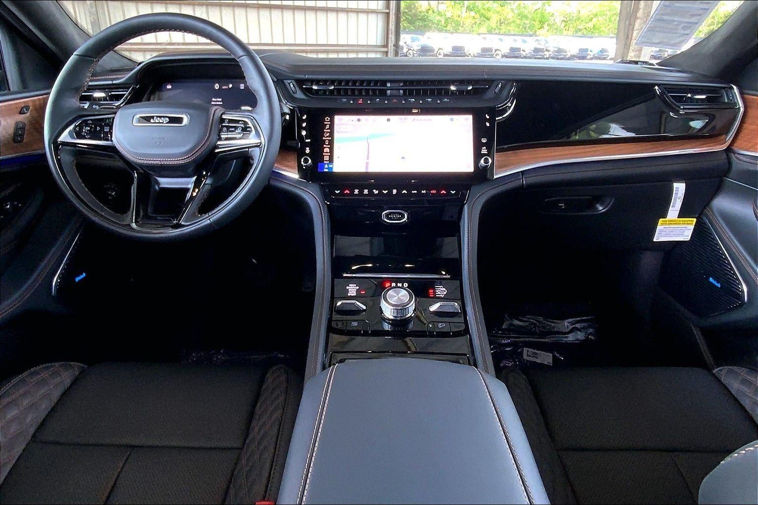 2026 Jeep Grand Cherokee GRAND CHEROKEE L SUMMIT 4X4