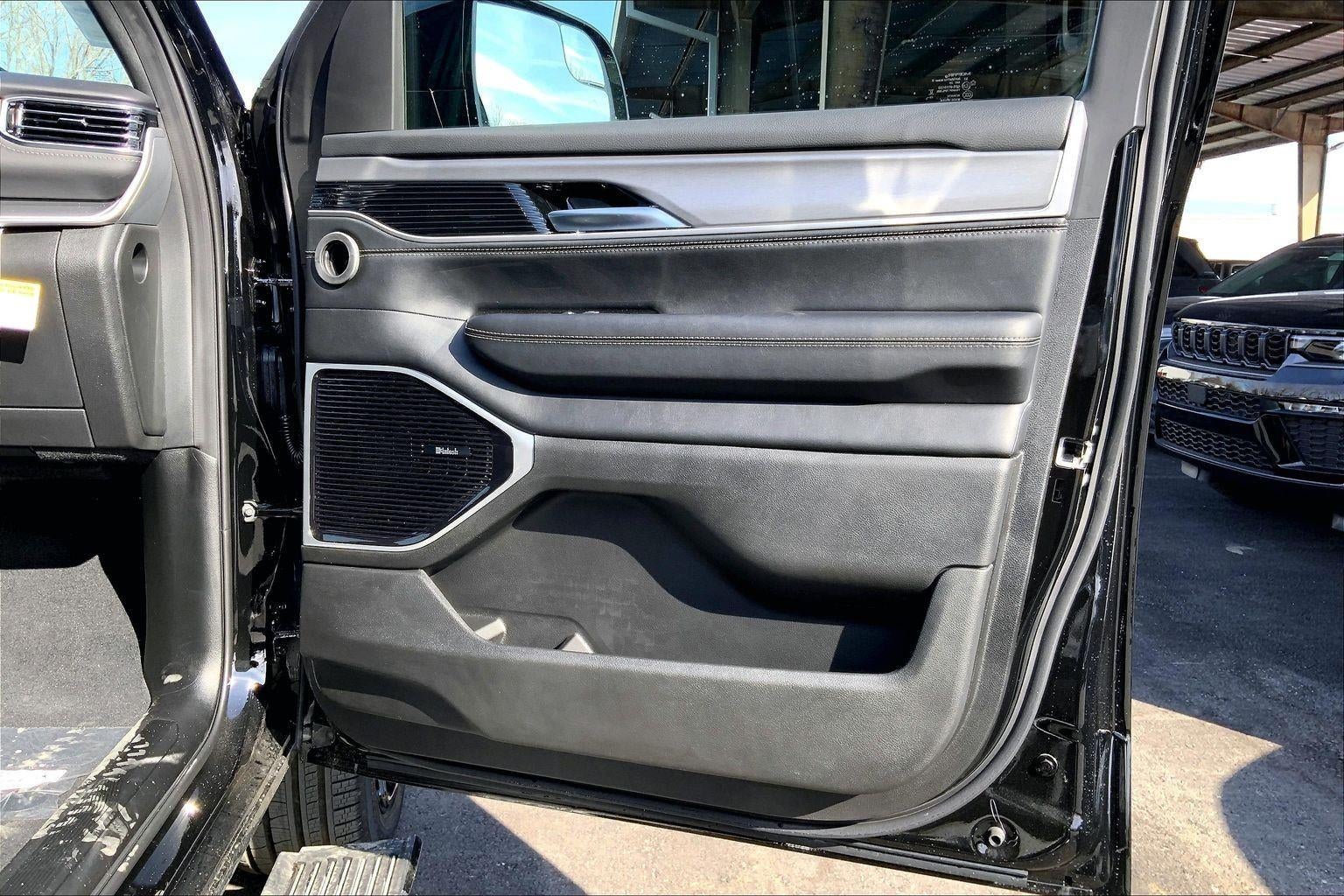 2026 Jeep Grand Wagoneer GRAND WAGONEER L LIMITED RESERVE 4X4