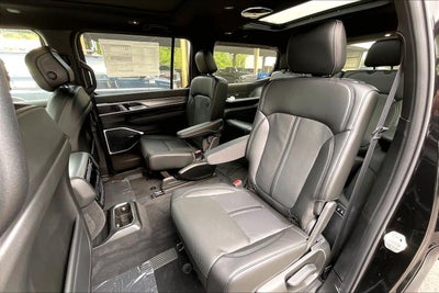 2026 Jeep Grand Wagoneer GRAND WAGONEER UPLAND 4X4