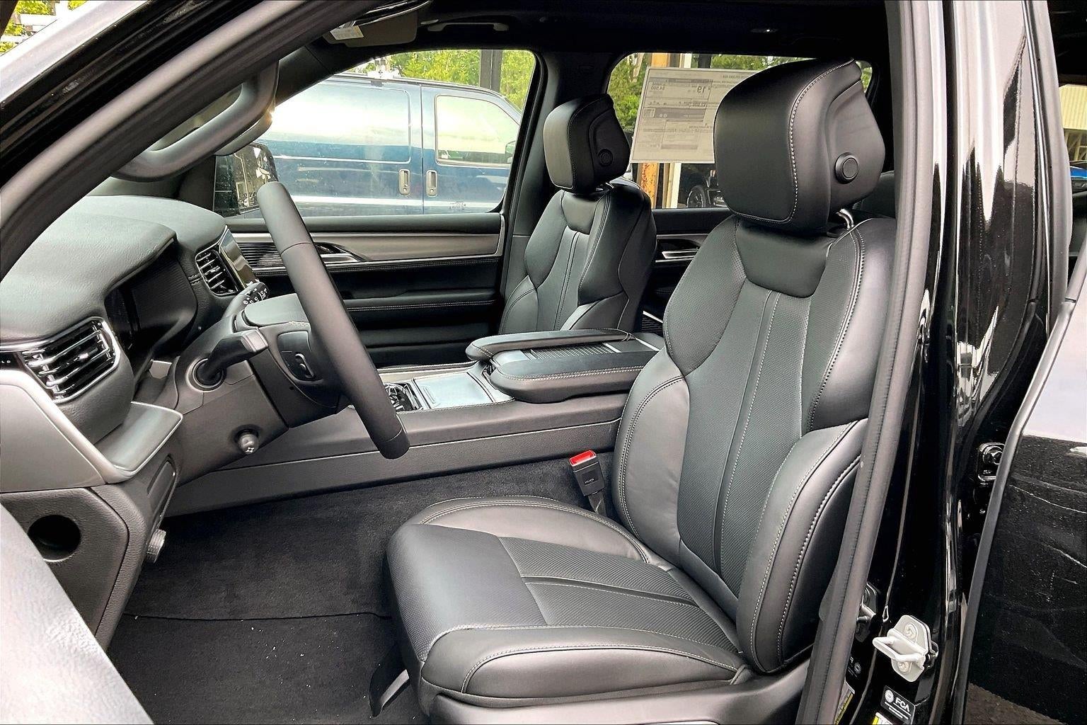 2026 Jeep Grand Wagoneer GRAND WAGONEER UPLAND 4X4