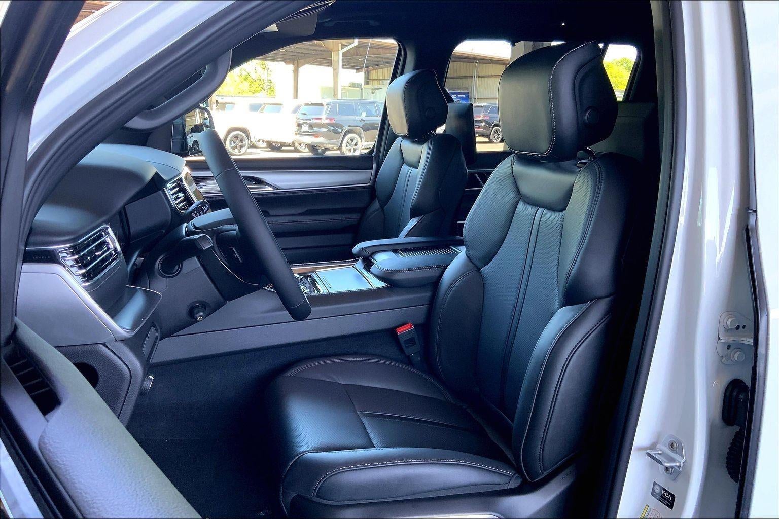 2026 Jeep Grand Wagoneer GRAND WAGONEER LIMITED RESERVE 4X4