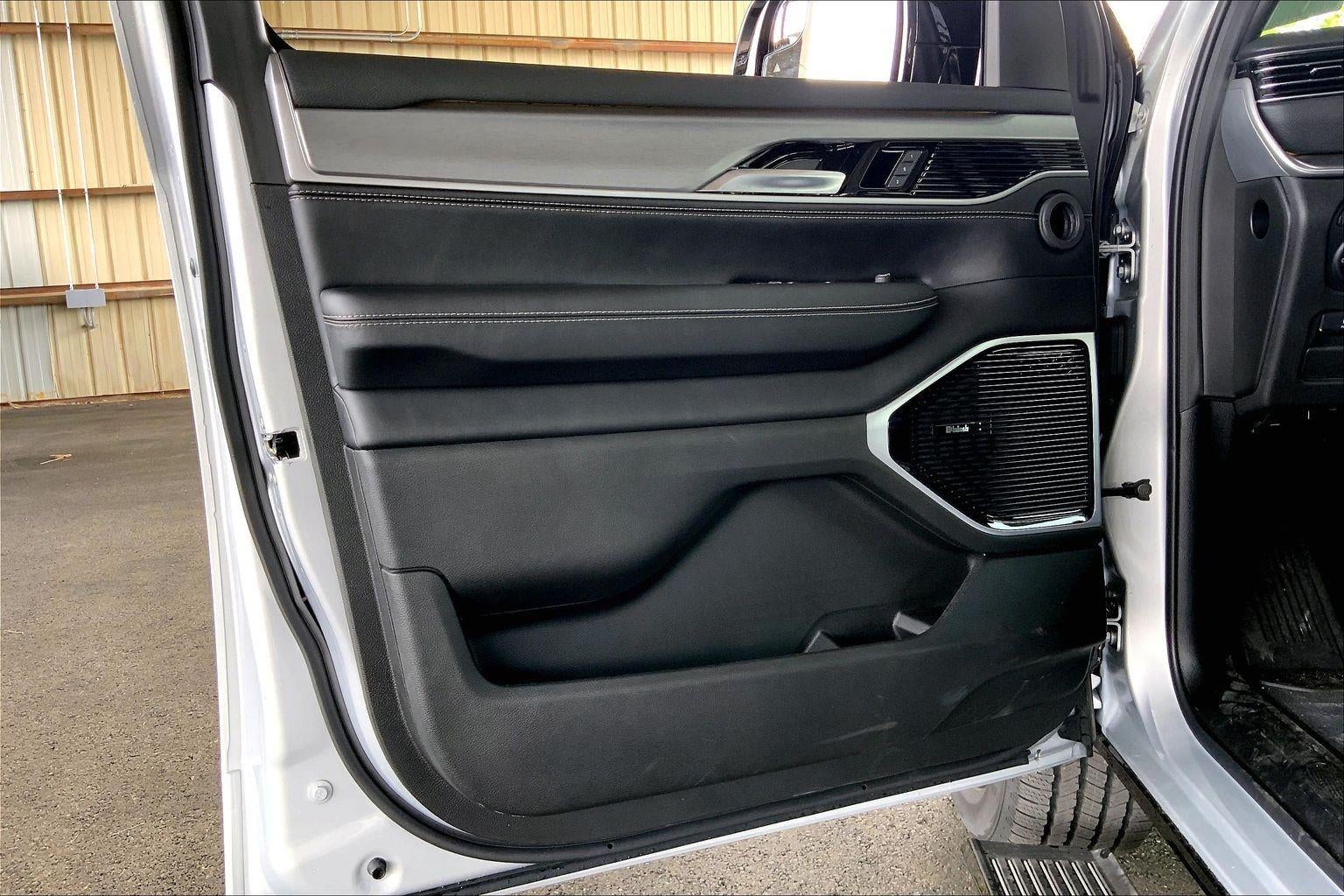 2026 Jeep Grand Wagoneer GRAND WAGONEER LIMITED ALTITUDE 4X4