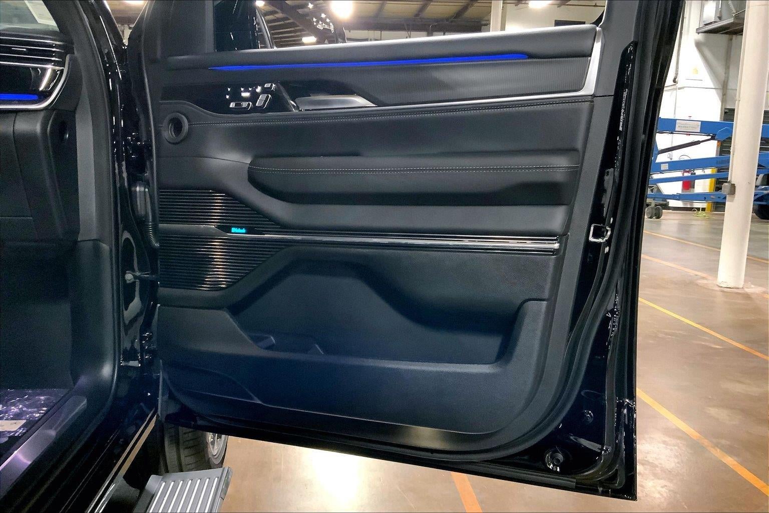 2026 Jeep Grand Wagoneer GRAND WAGONEER SUMMIT OBSIDIAN 4X4