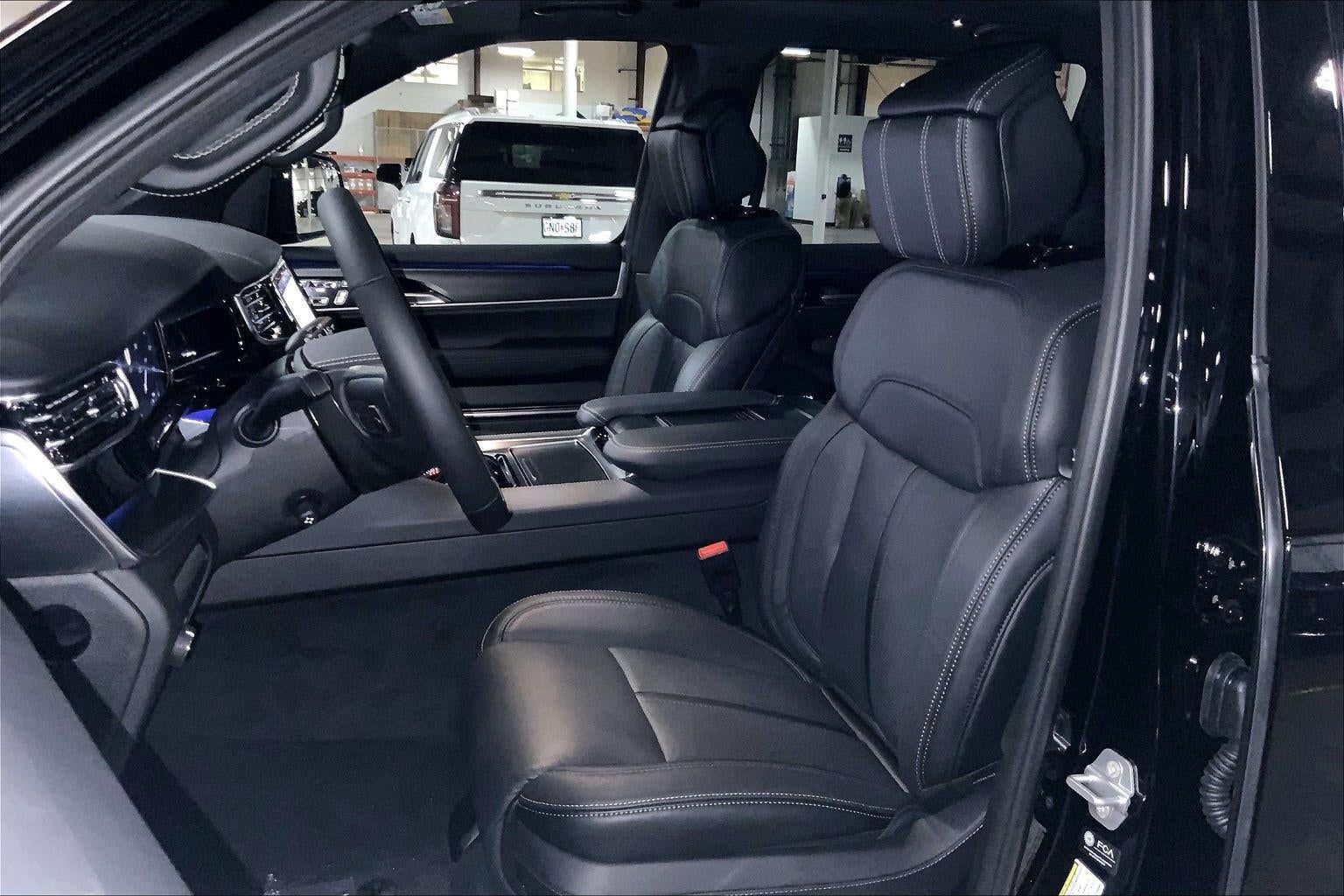 2026 Jeep Grand Wagoneer GRAND WAGONEER SUMMIT OBSIDIAN 4X4
