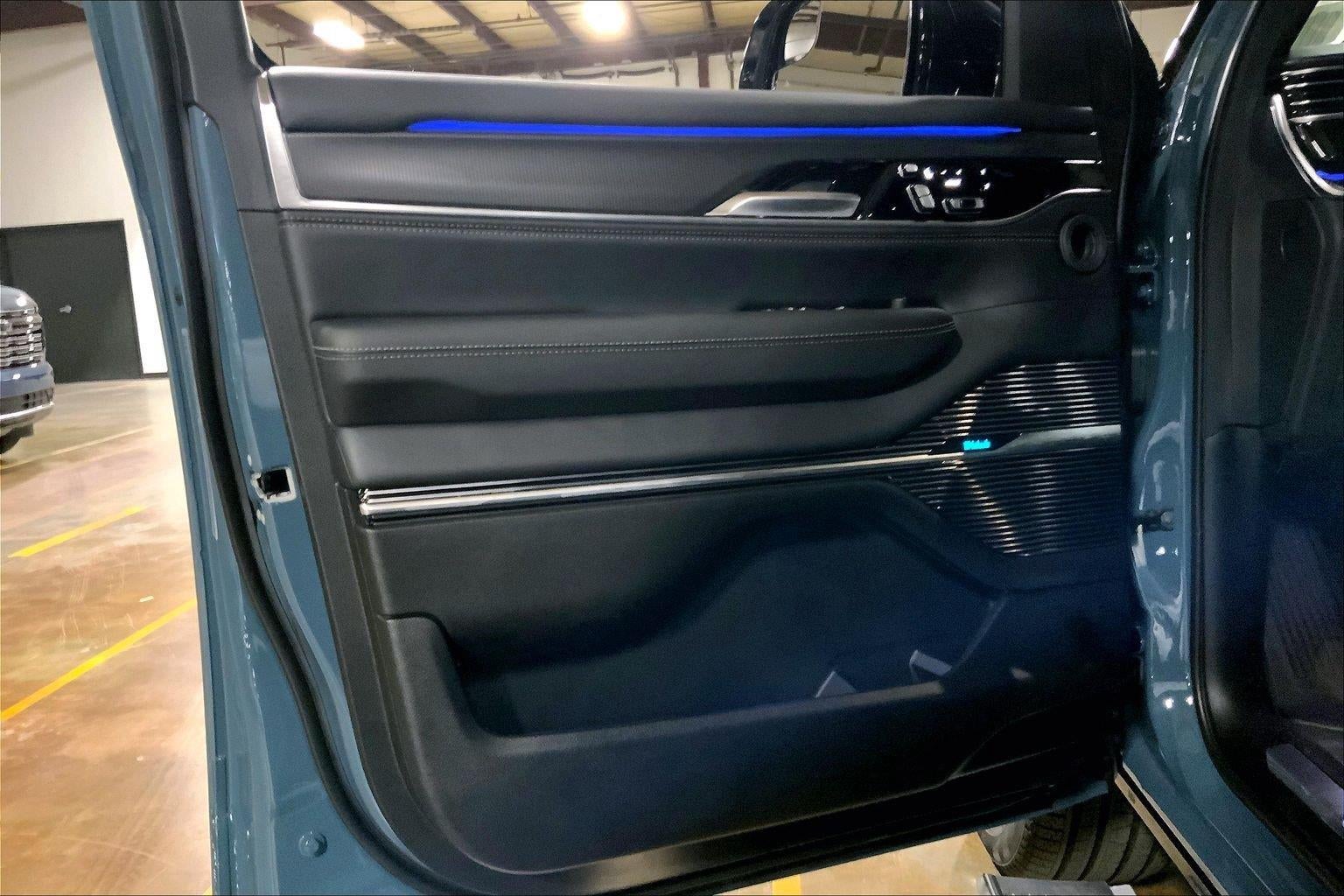 2026 Jeep Grand Wagoneer GRAND WAGONEER SUMMIT OBSIDIAN 4X4