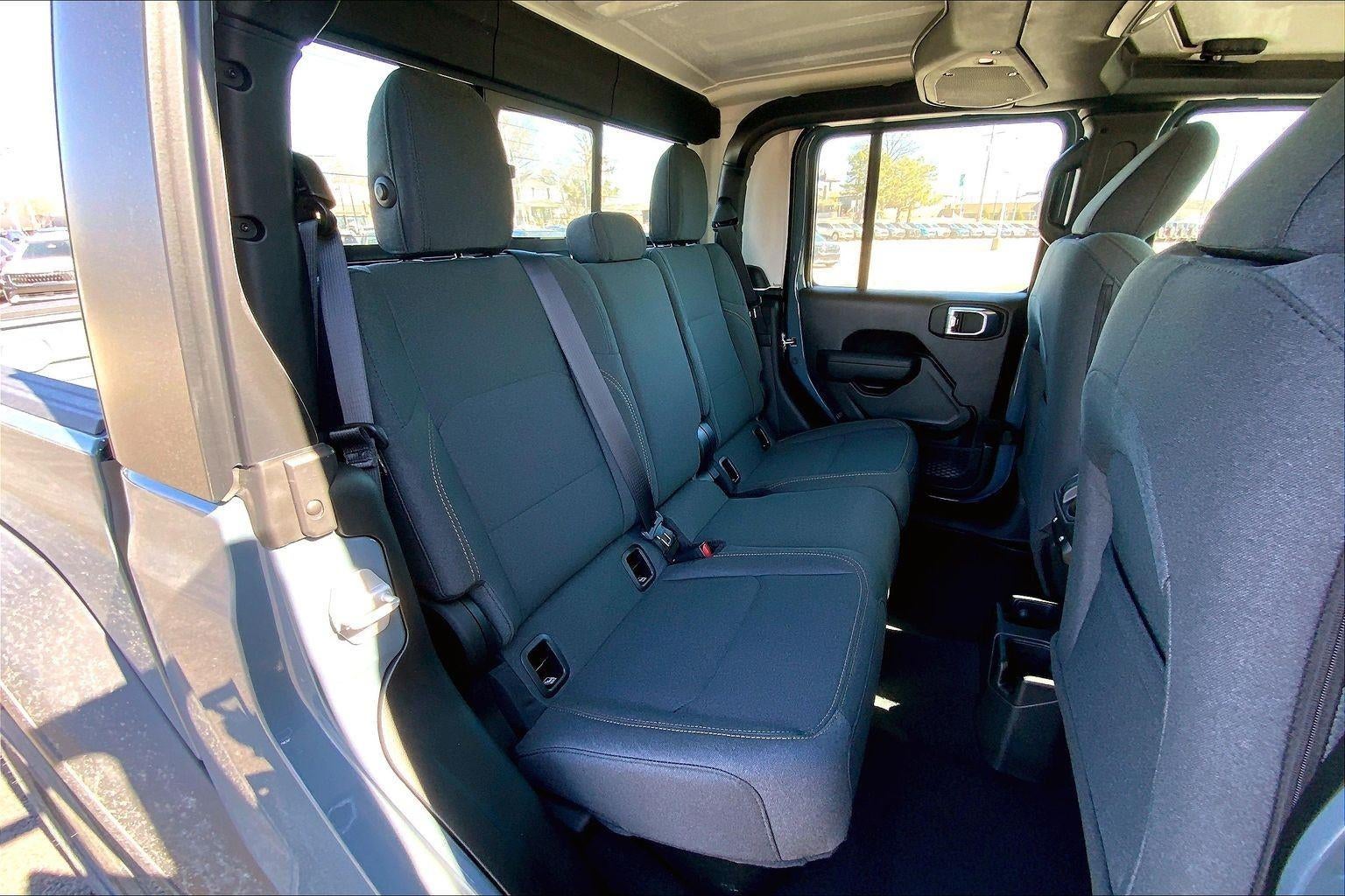 2026 Jeep Gladiator GLADIATOR SPORT 4X4