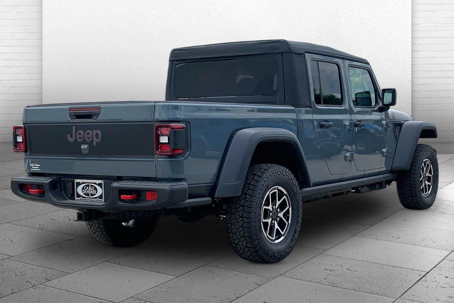2026 Jeep Gladiator GLADIATOR SHADOW OPS 4X4