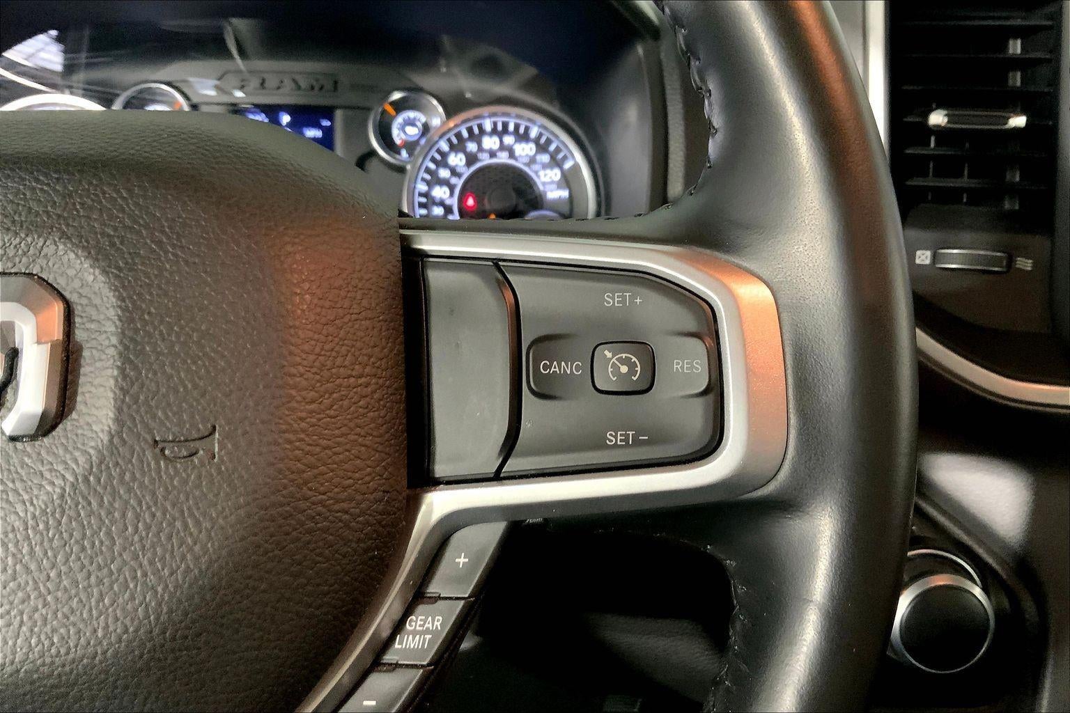 2022 RAM 1500 Big Horn Crew Cab 4x4 5'7' Box