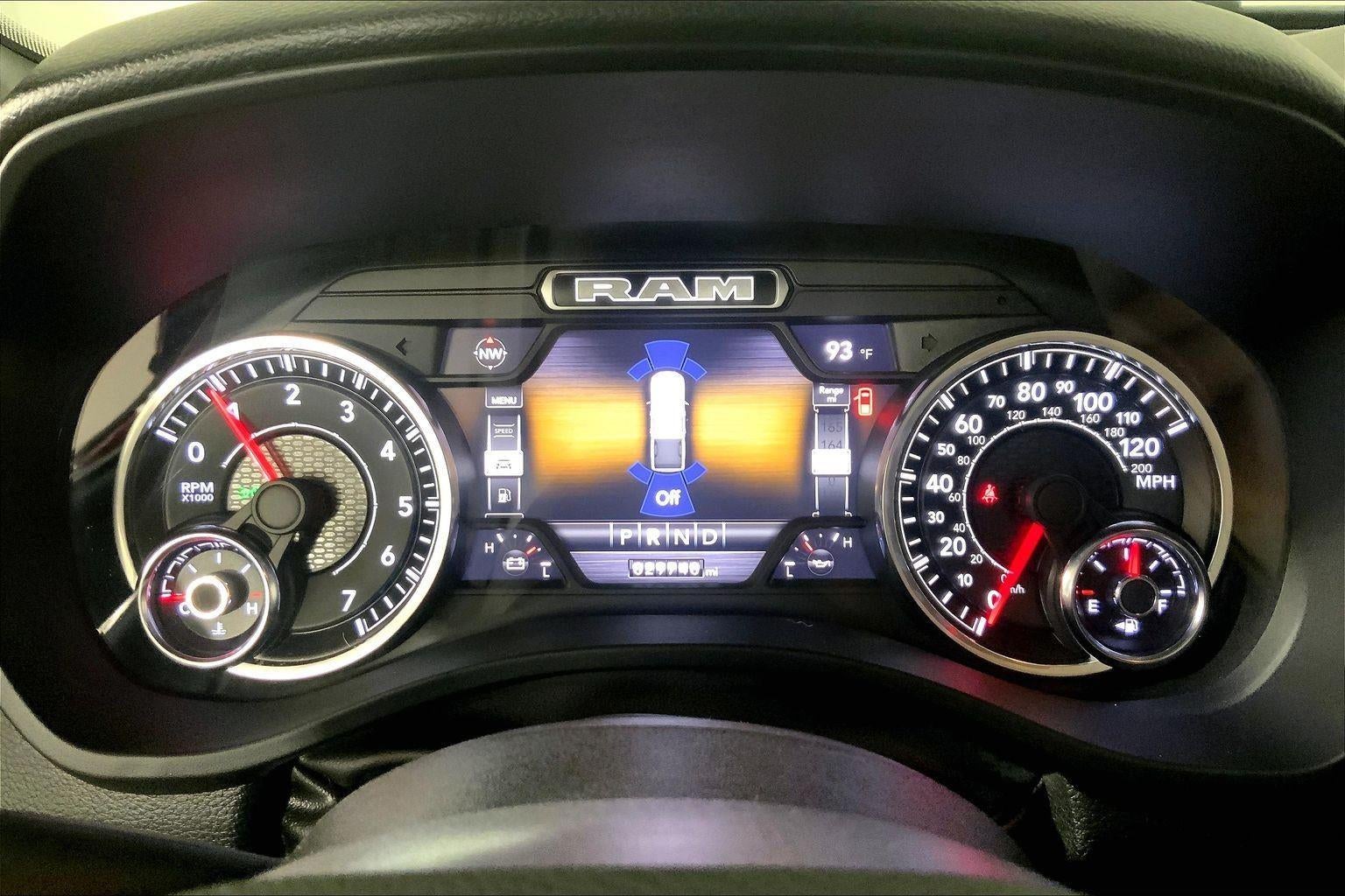 2022 RAM 1500 Big Horn Crew Cab 4x4 5'7' Box