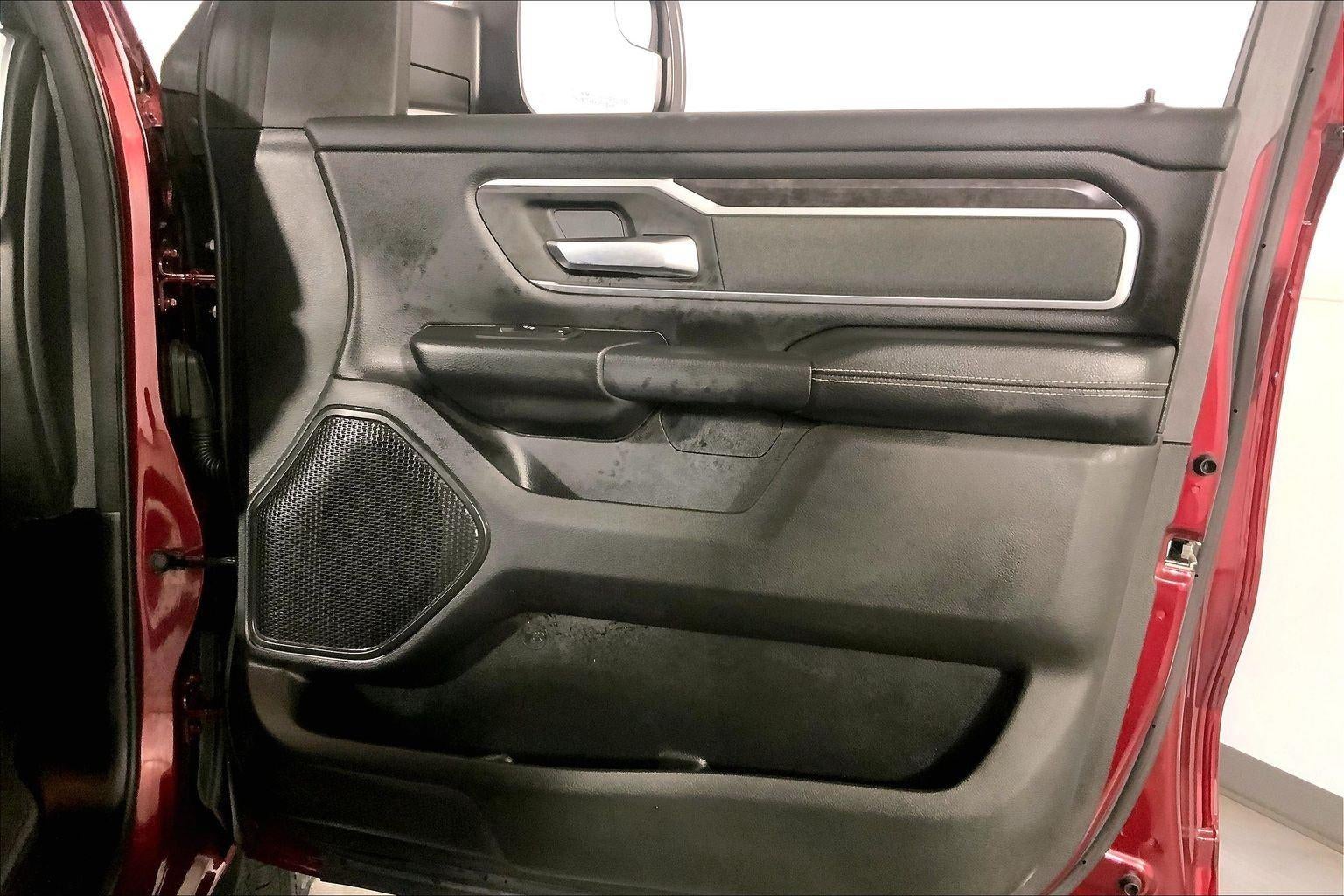 2022 RAM 1500 Big Horn Crew Cab 4x4 5'7' Box