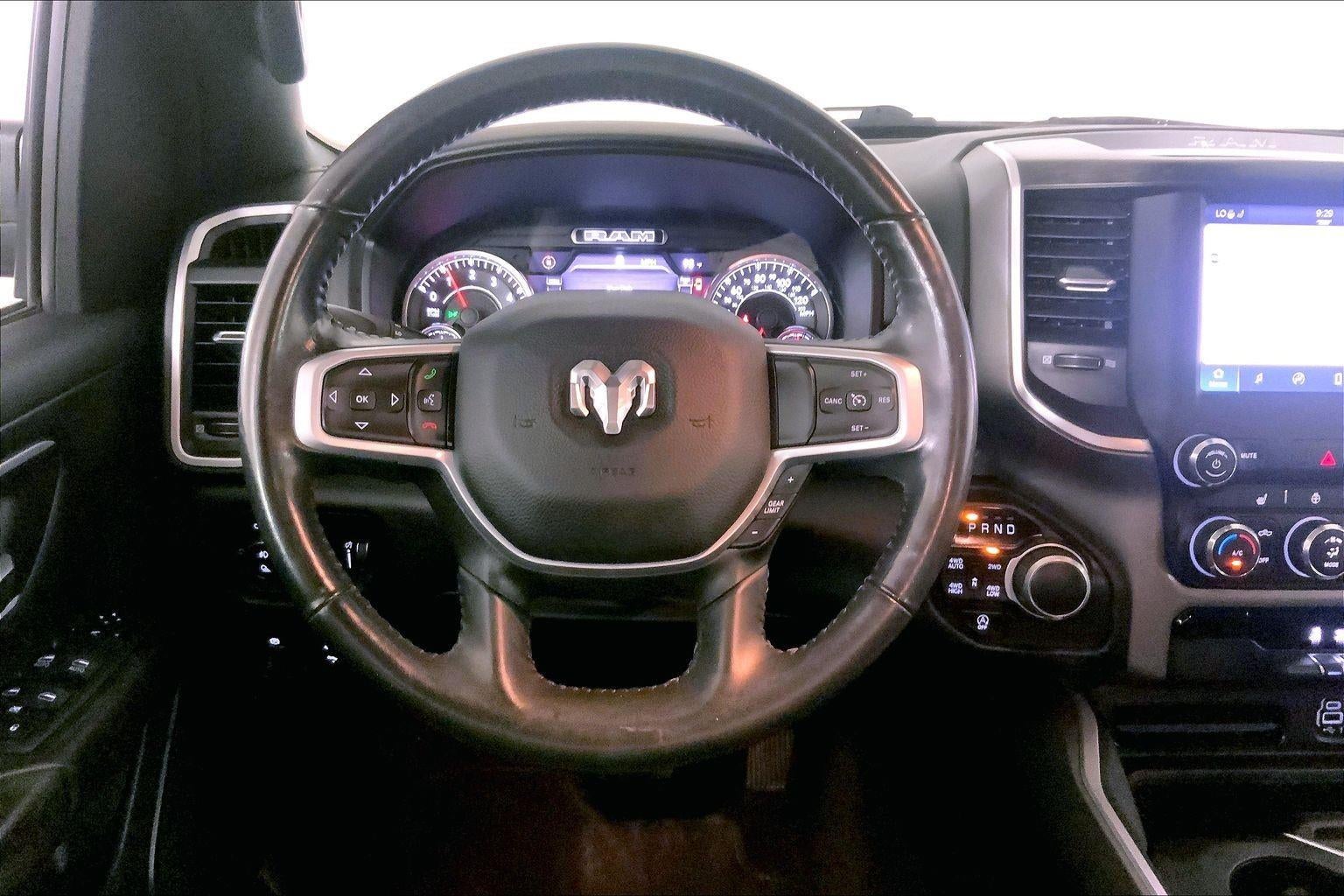 2022 RAM 1500 Big Horn Crew Cab 4x4 5'7' Box