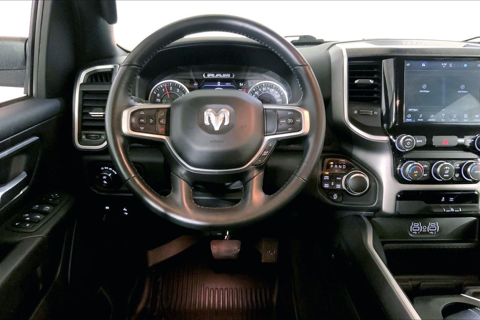 2022 RAM 1500 Big Horn Crew Cab 4x4 5'7' Box