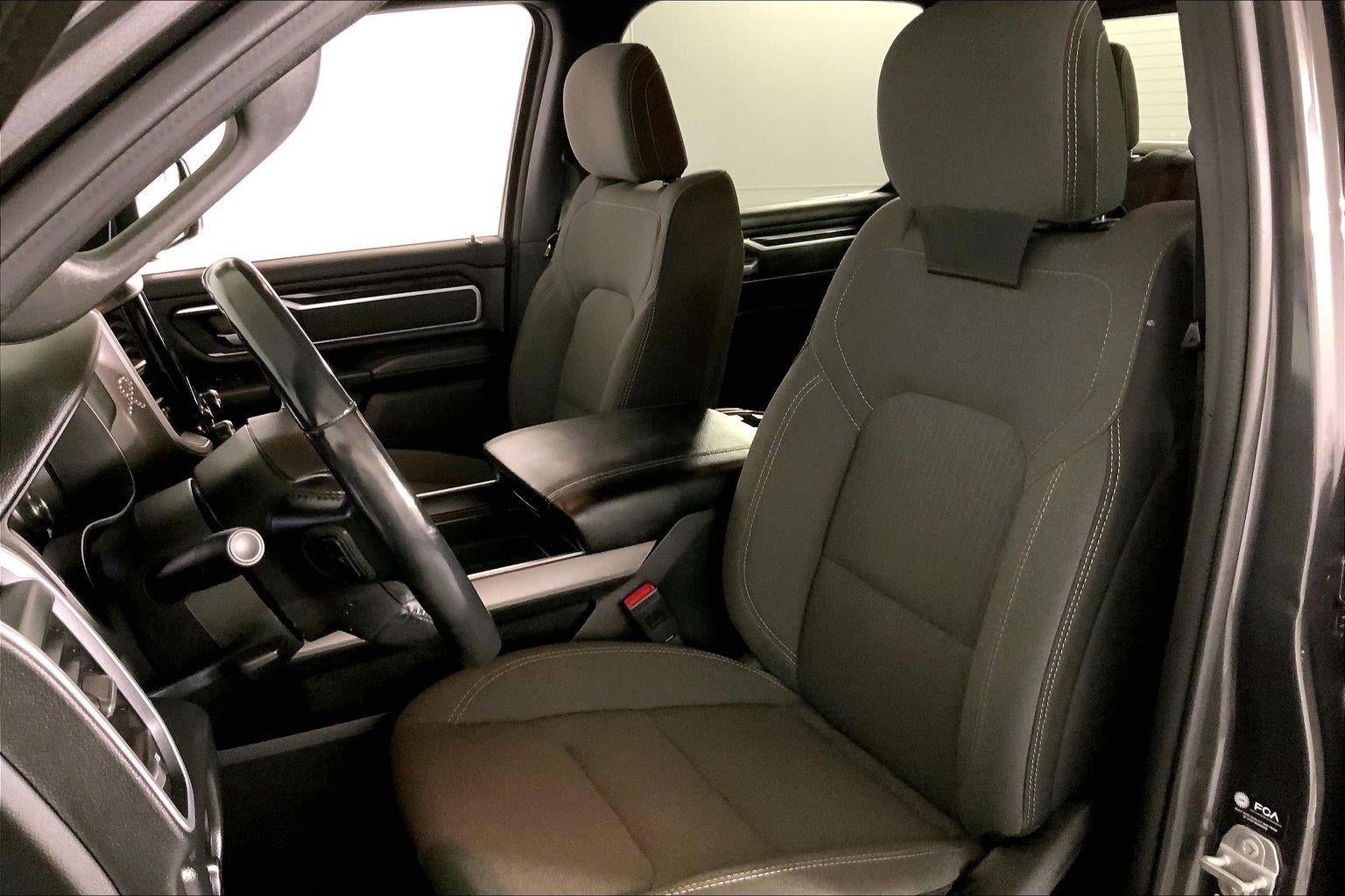 2022 RAM 1500 Big Horn Crew Cab 4x4 5'7' Box