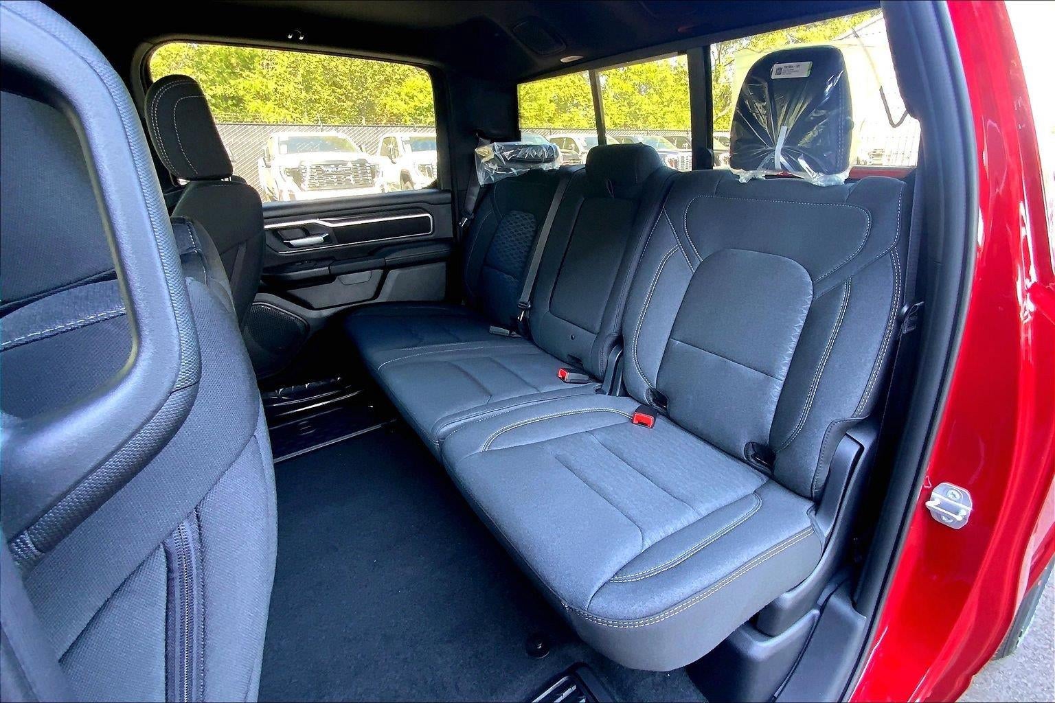 2027 RAM 1500 RAM 1500 BIG HORN CREW CAB 4X4 5'7' BOX