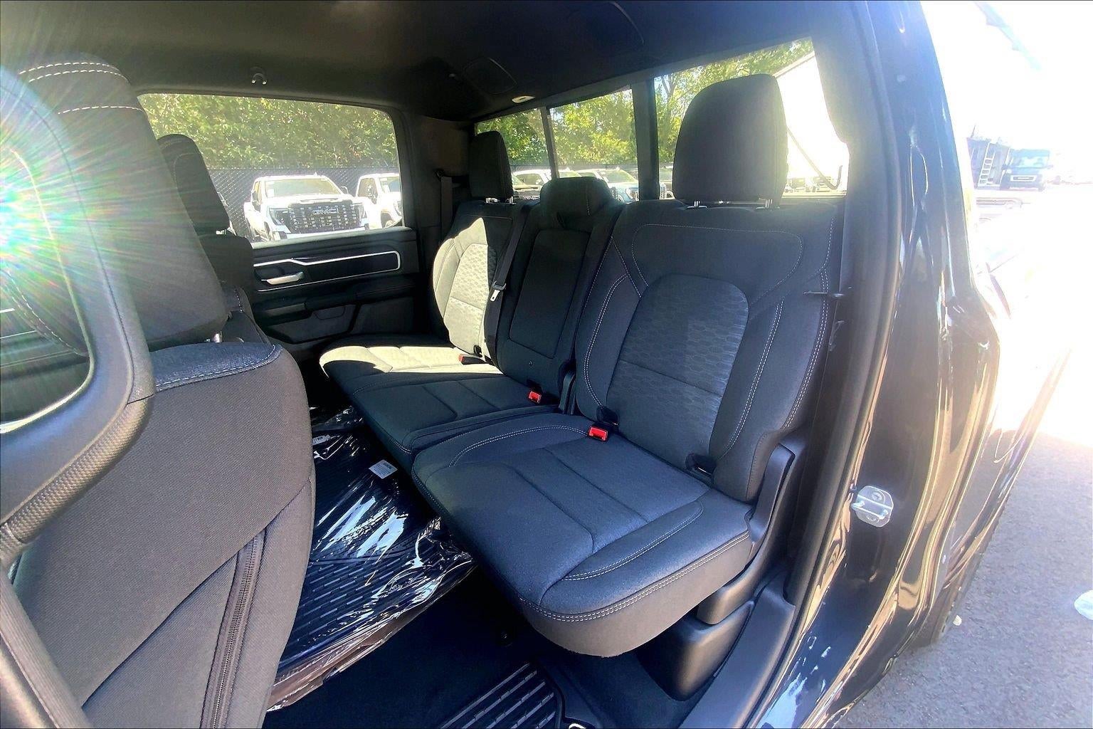 2027 RAM 1500 RAM 1500 BIG HORN CREW CAB 4X4 5'7' BOX