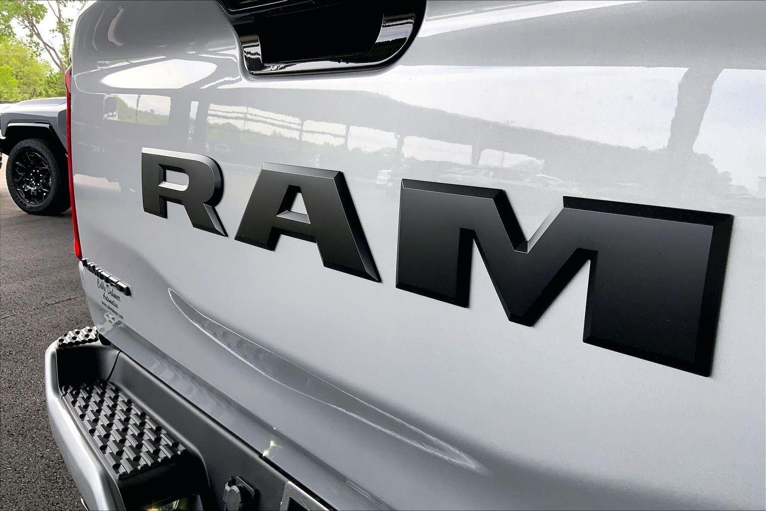 2026 RAM Ram 1500 RAM 1500 LIMITED CREW CAB 4X4 5'7' BOX