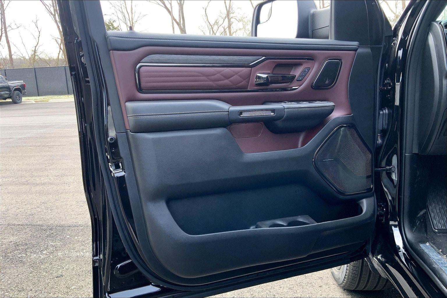 2026 RAM Ram 1500 RAM 1500 LIMITED CREW CAB 4X4 5'7' BOX