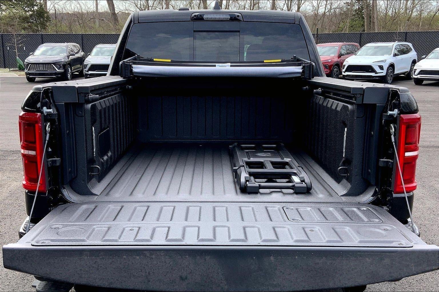 2026 RAM Ram 1500 RAM 1500 LIMITED CREW CAB 4X4 5'7' BOX