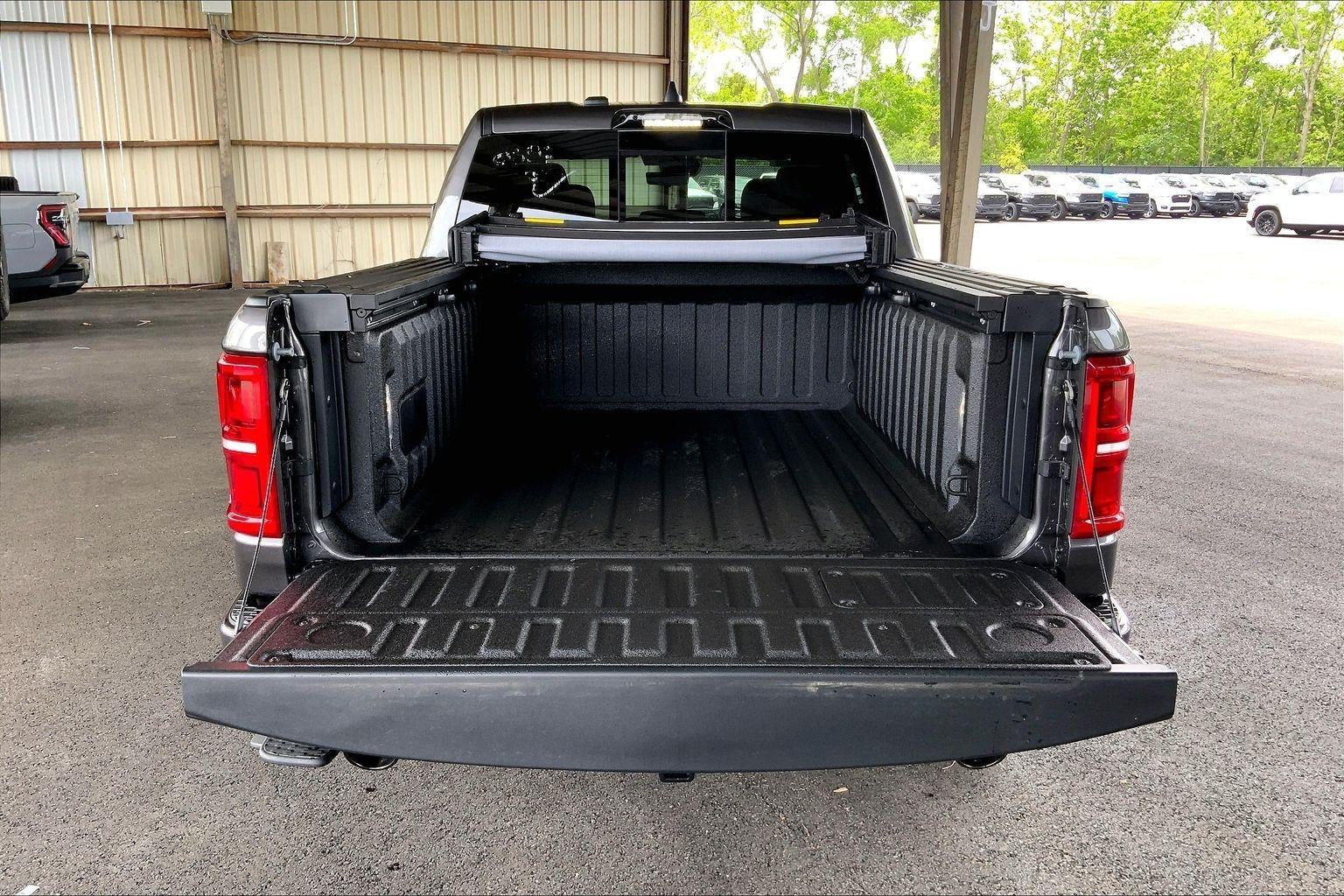 2026 RAM Ram 1500 RAM 1500 LIMITED CREW CAB 4X4 5'7' BOX