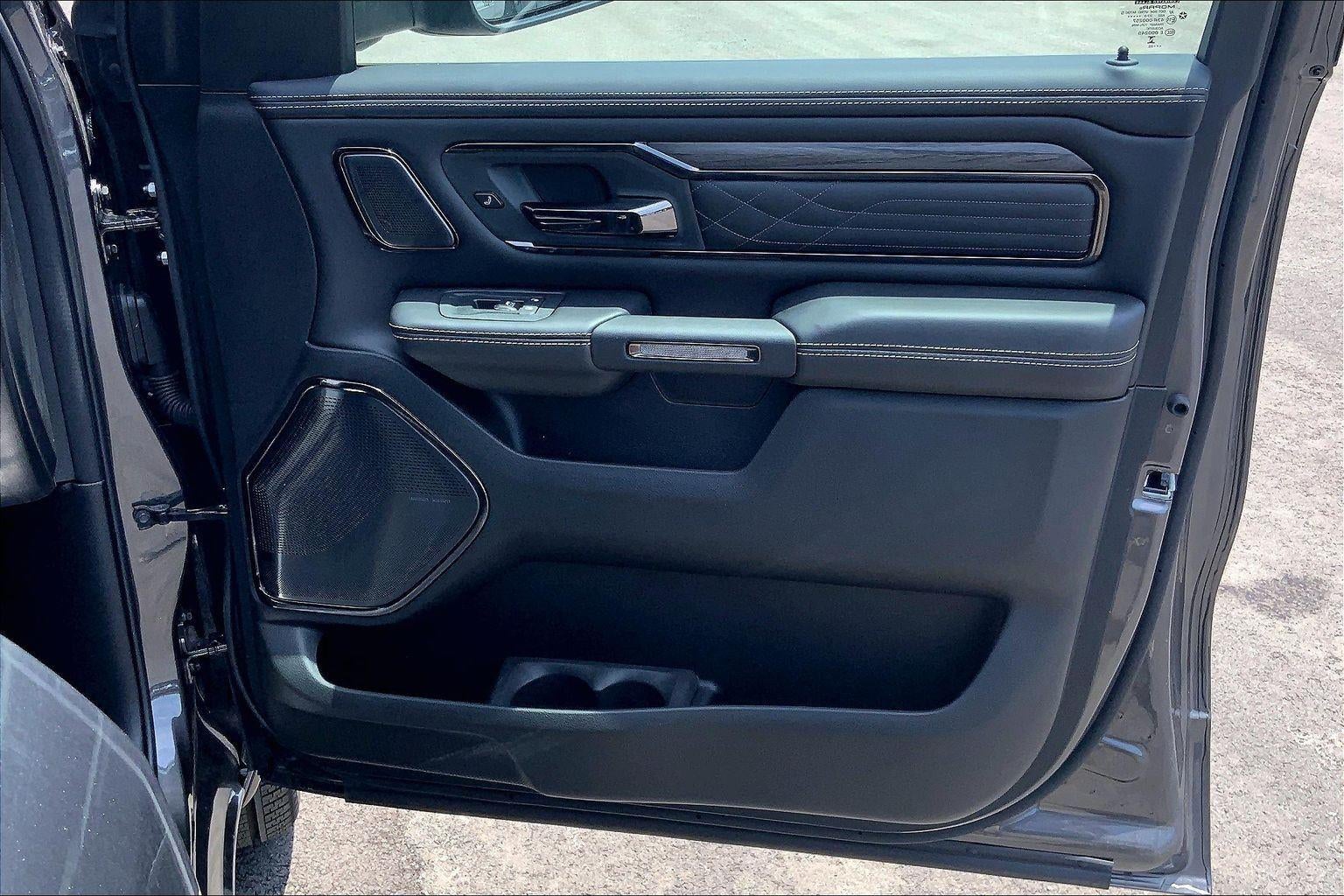 2026 RAM Ram 1500 RAM 1500 LIMITED CREW CAB 4X4 5'7' BOX