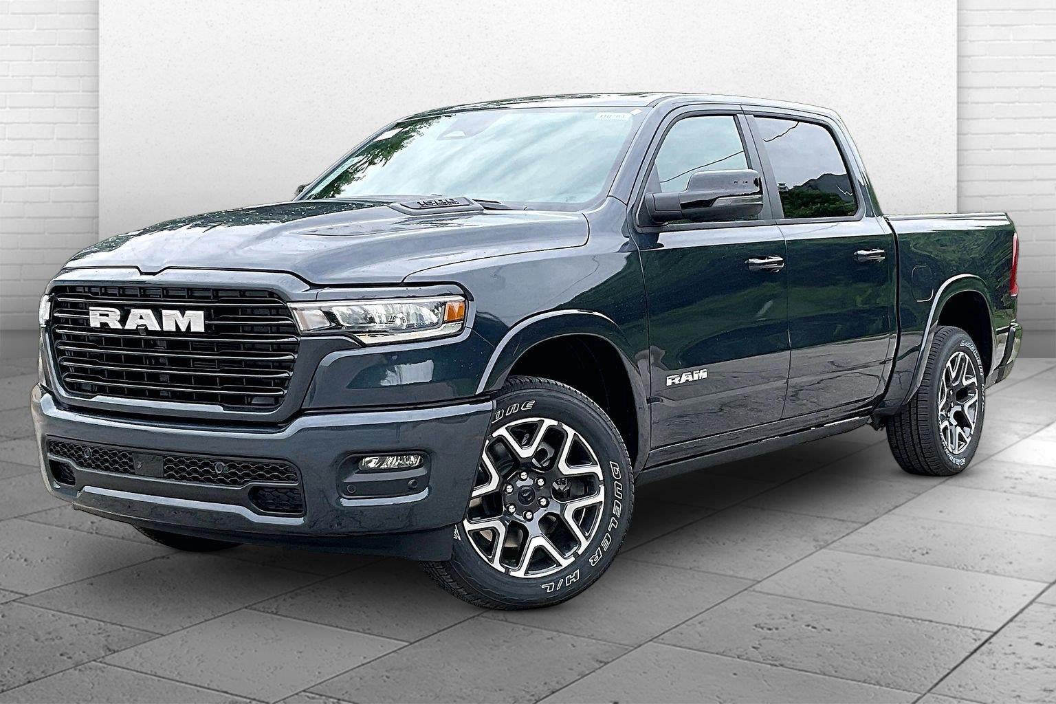 2026 RAM 1500 RAM 1500 LARAMIE CREW CAB 4X4 5'7' BOX