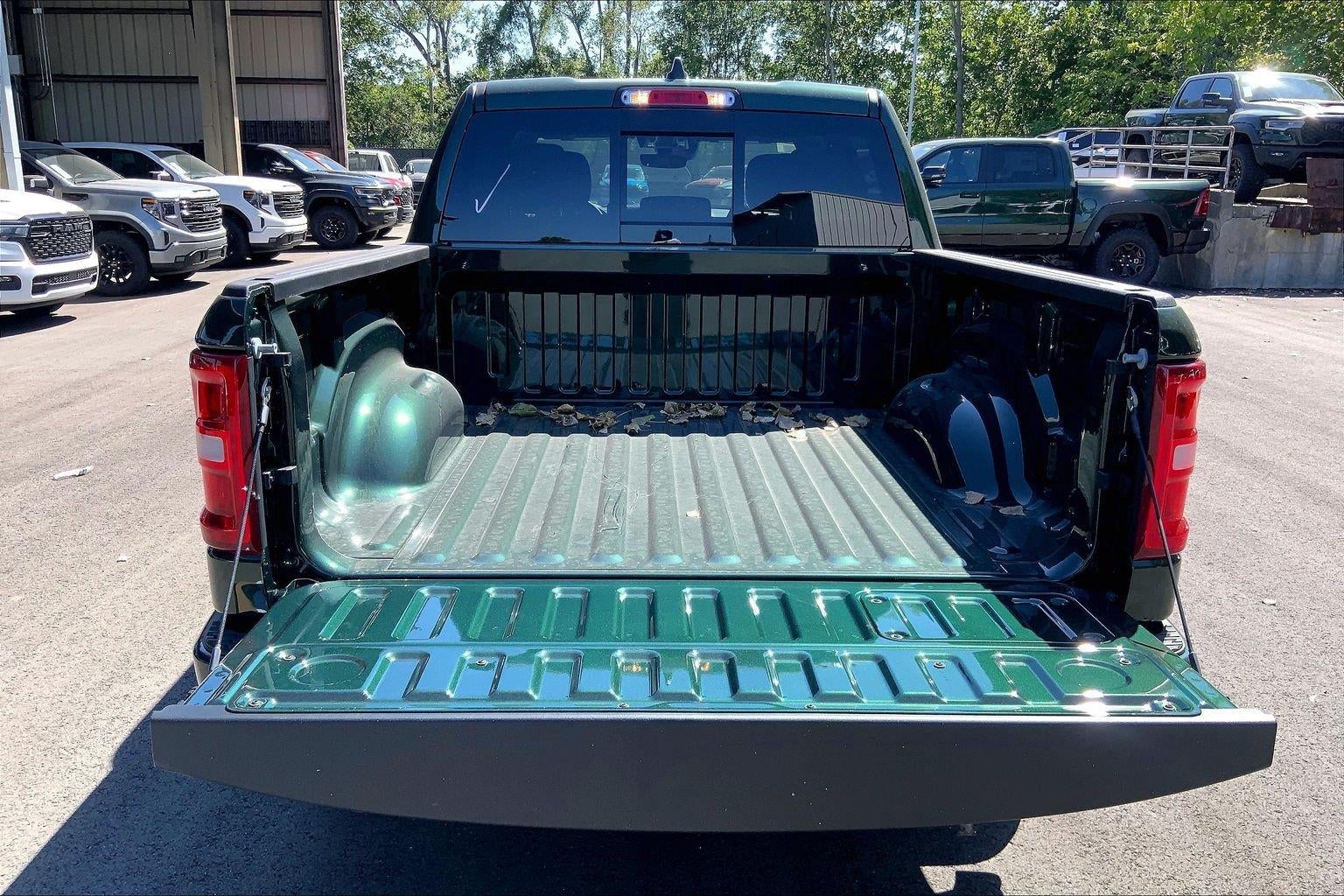 2027 RAM 1500 RAM 1500 LARAMIE CREW CAB 4X4 5'7' BOX