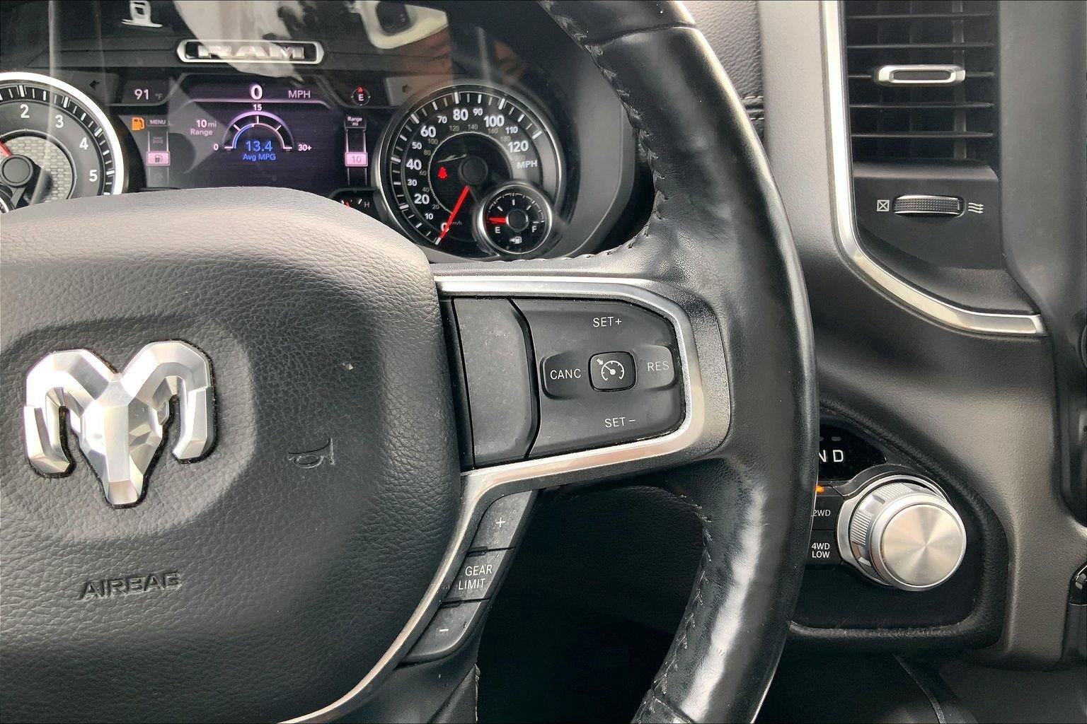 2020 RAM 1500 Laramie Crew Cab 4x4 5'7' Box