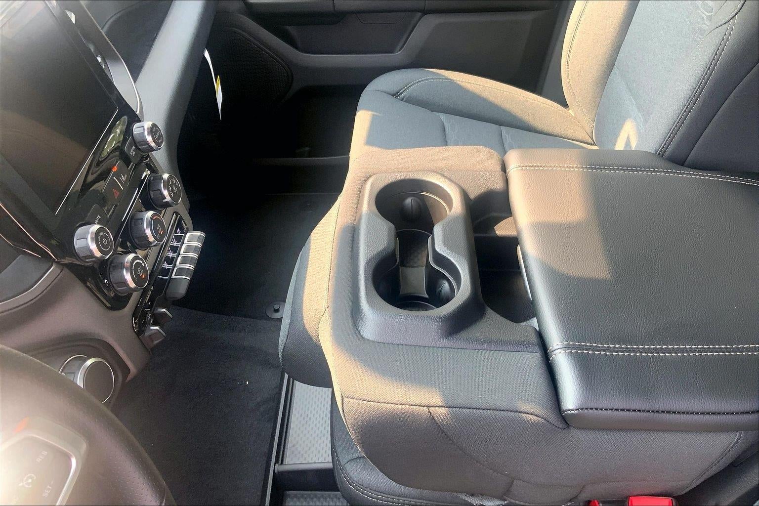 2026 RAM 1500 RAM 1500 EXPRESS CREW CAB 4X4 6'4' BOX