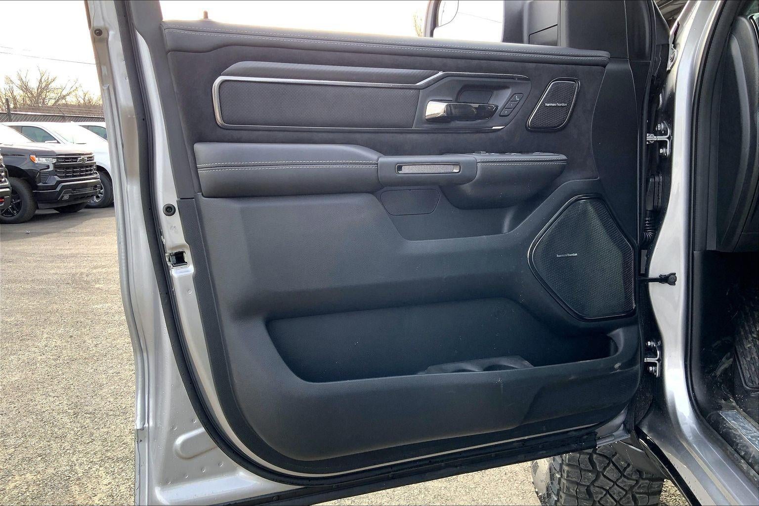 2026 RAM Ram 1500 RAM 1500 RHO CREW CAB 4X4 5'7' BOX