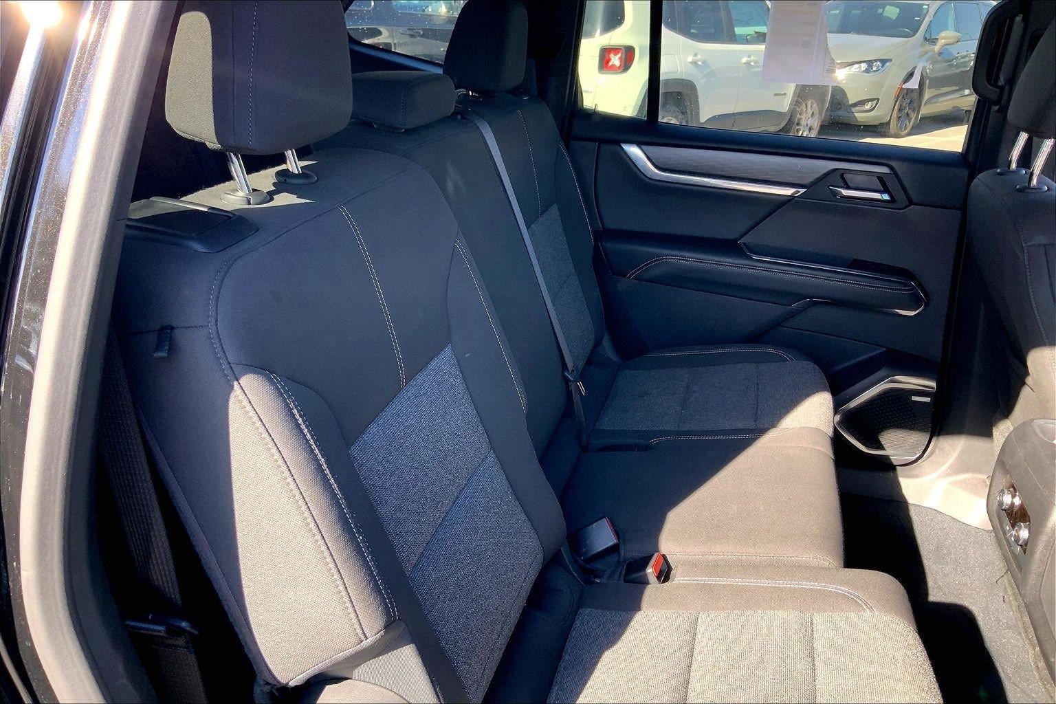 2025 GMC Acadia AWD Elevation
