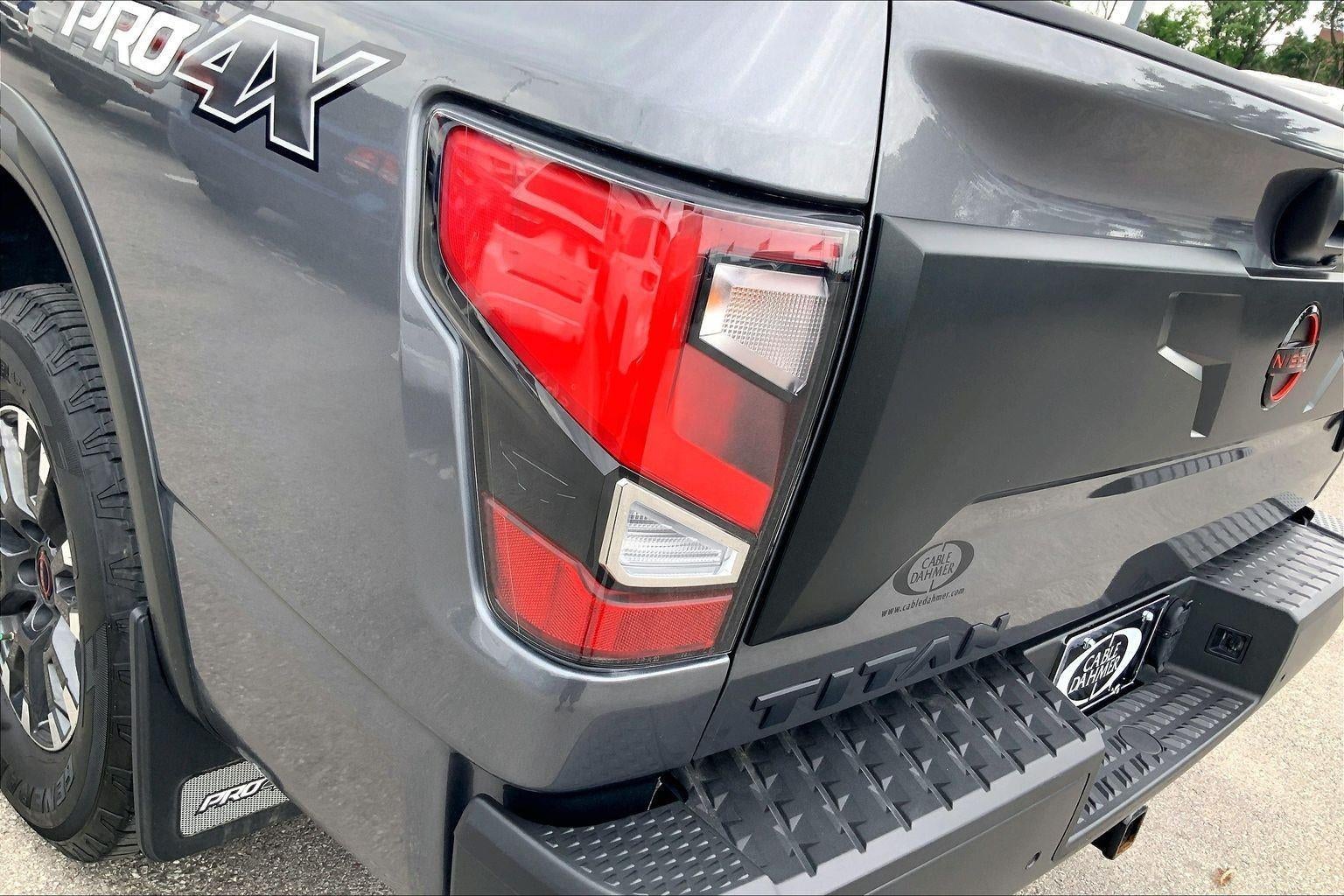 2023 Nissan TITAN Crew Cab PRO-4X 4x4