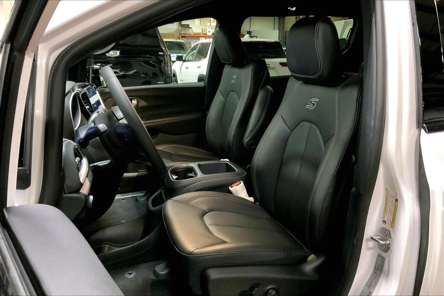 2026 Chrysler Pacifica PACIFICA SELECT